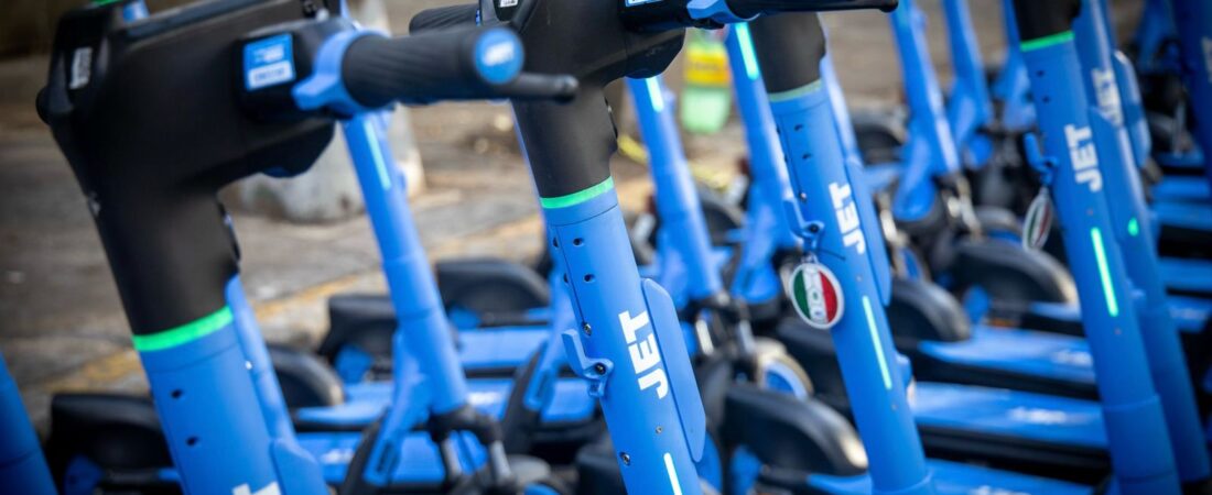 JET llega a CDMX con scooters eléctricos y la promesa de resolver el caos de la última milla